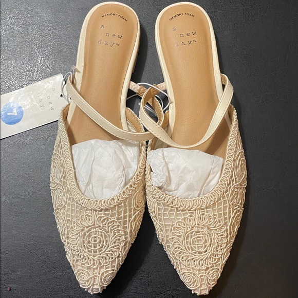 a new day Vienna Cream Lace Pointed Toe Slingback Flats NEW w TAGS no box Sz.7 - Picture 5 of 9